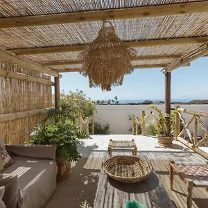  Villa Lily